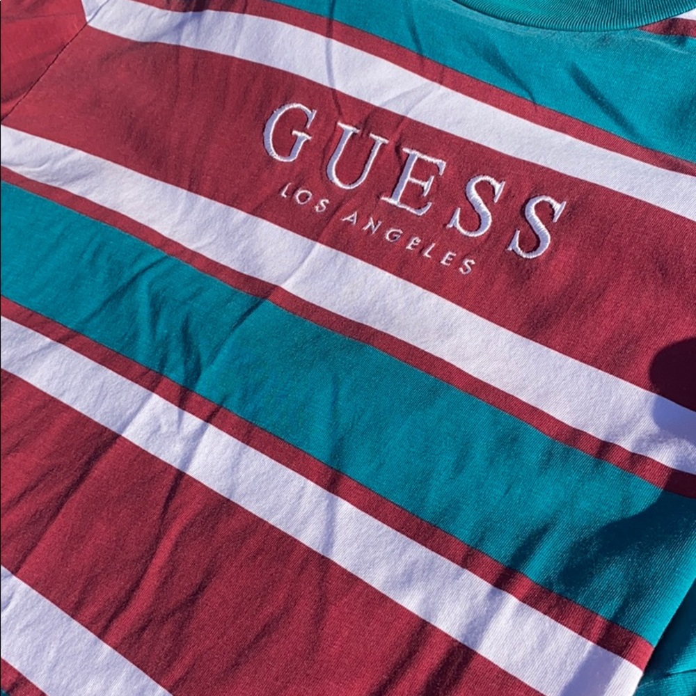 Guess tee